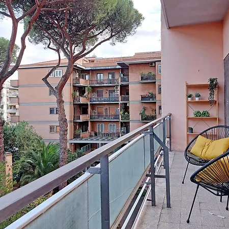 Carmens Flat By Domusdimore Daire