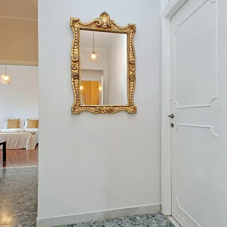 Carmen's Flat * Roma