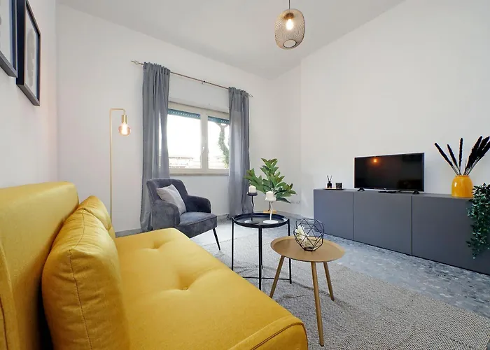 Carmens Flat By Domusdimore Apartment Rome