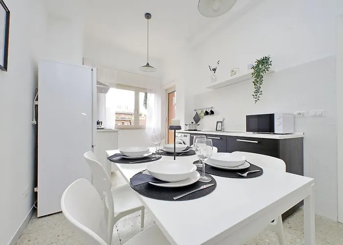 Carmens Flat By Domusdimore * Ρώμη