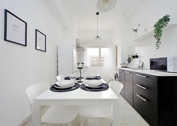 Carmens Flat By Domusdimore