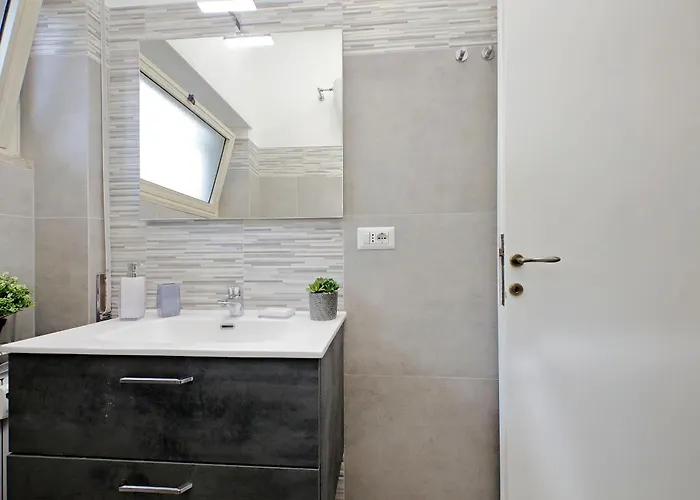 Carmens Flat By Domusdimore Apartment