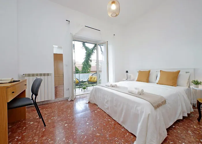 Carmens Flat By Domusdimore Apartment Rome