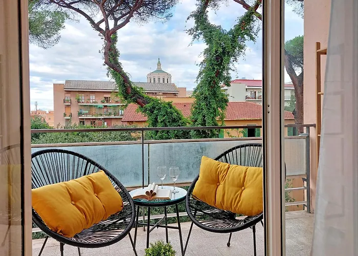 Carmens Flat By Domusdimore Apartment *