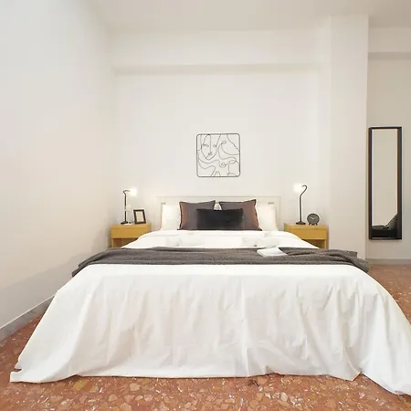 Carmens Flat By Domusdimore * Rom
