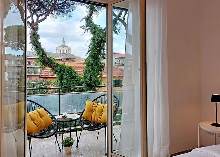 Carmens Flat By Domusdimore Roma